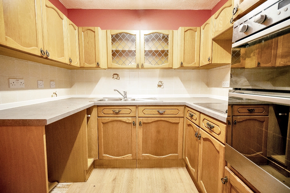 5 - Kitchen