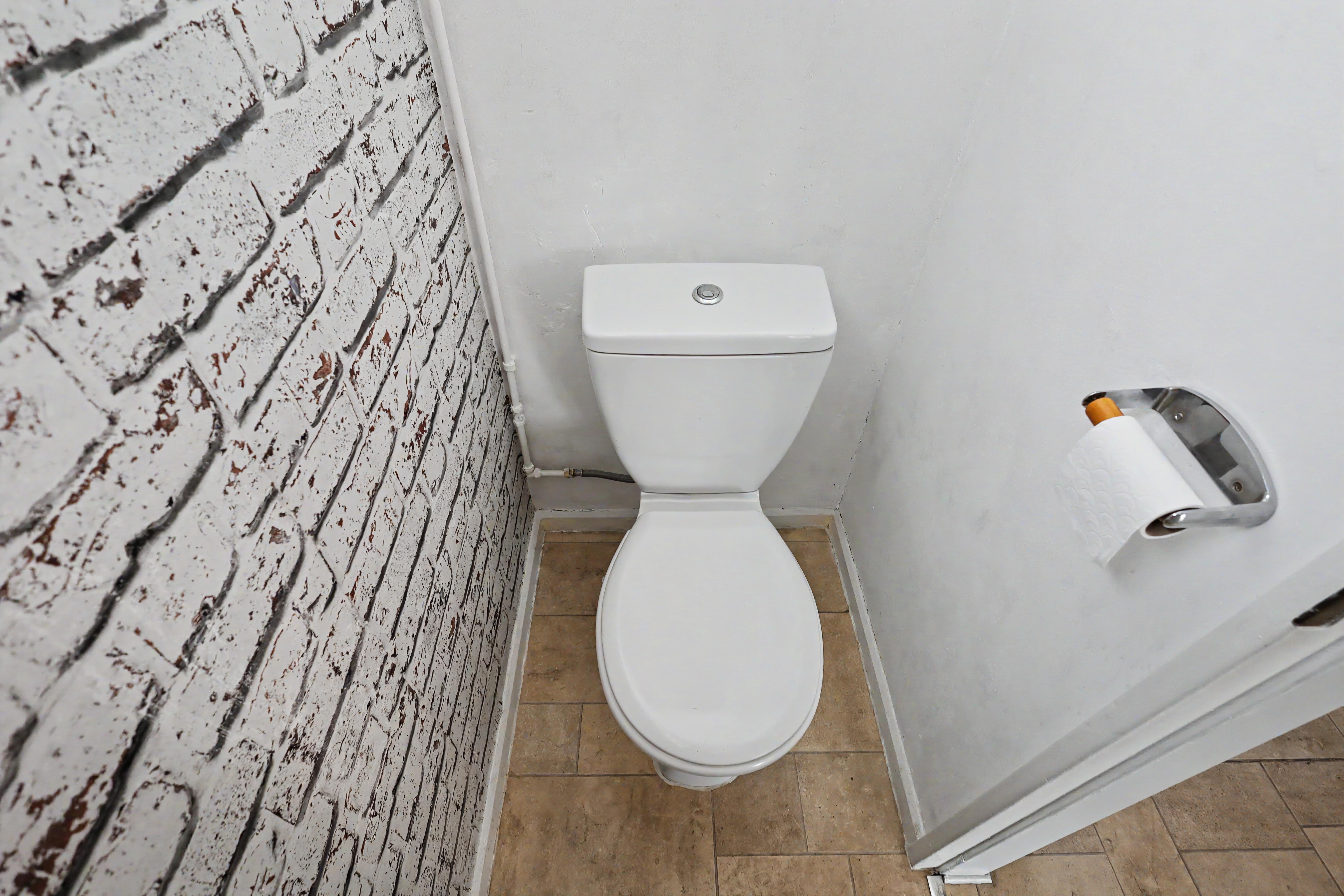 10 - Downstairs WC