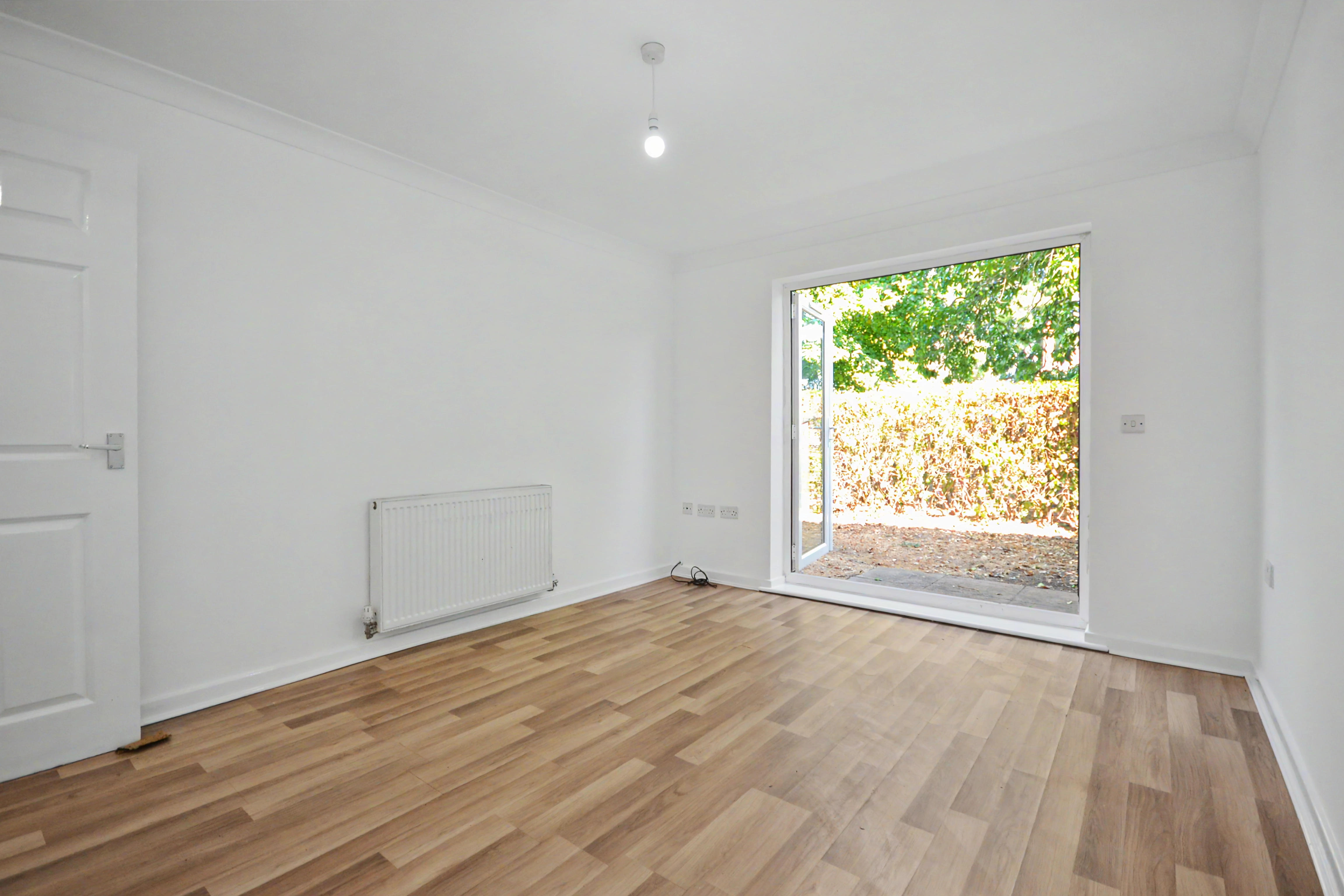 6 - Living room
