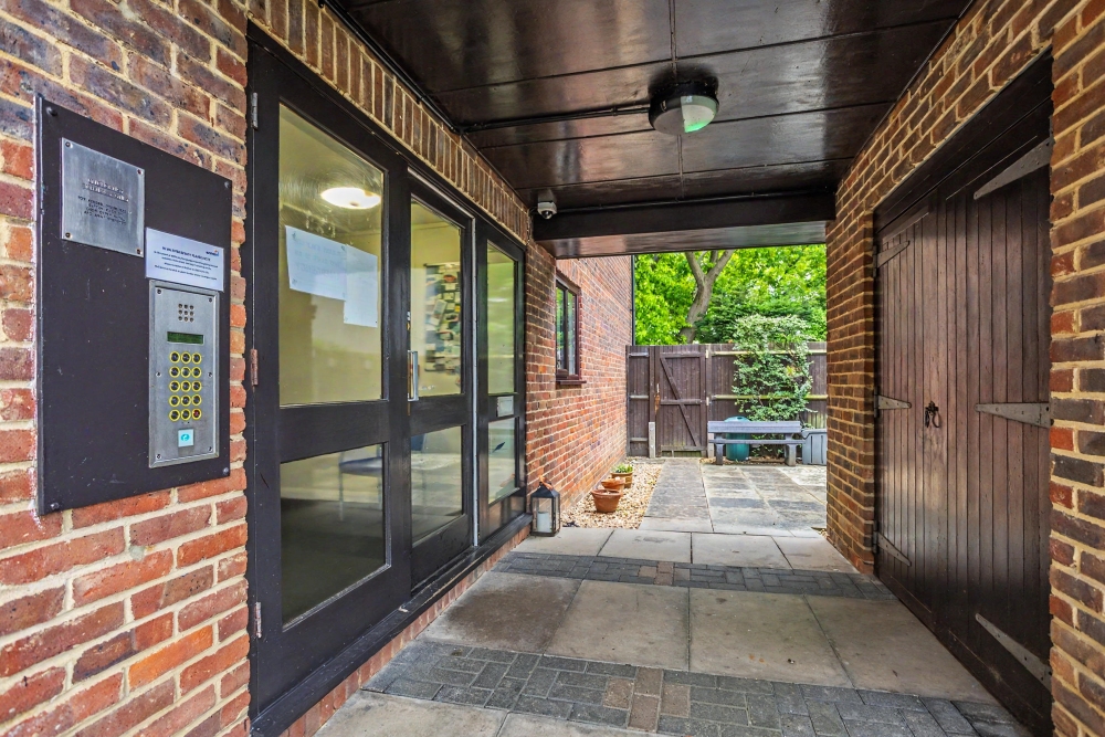 3 - Entrance