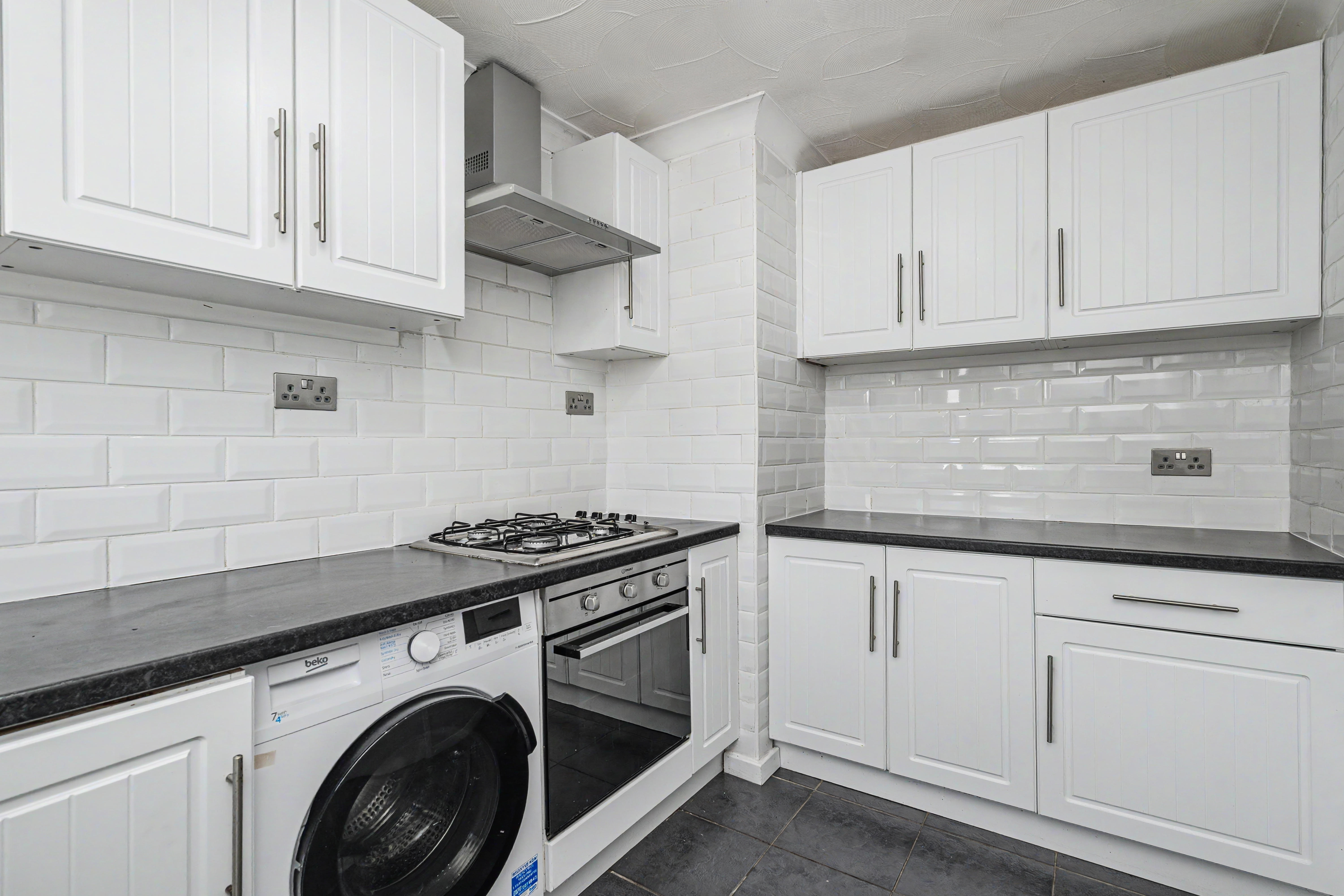 4 - Kitchen