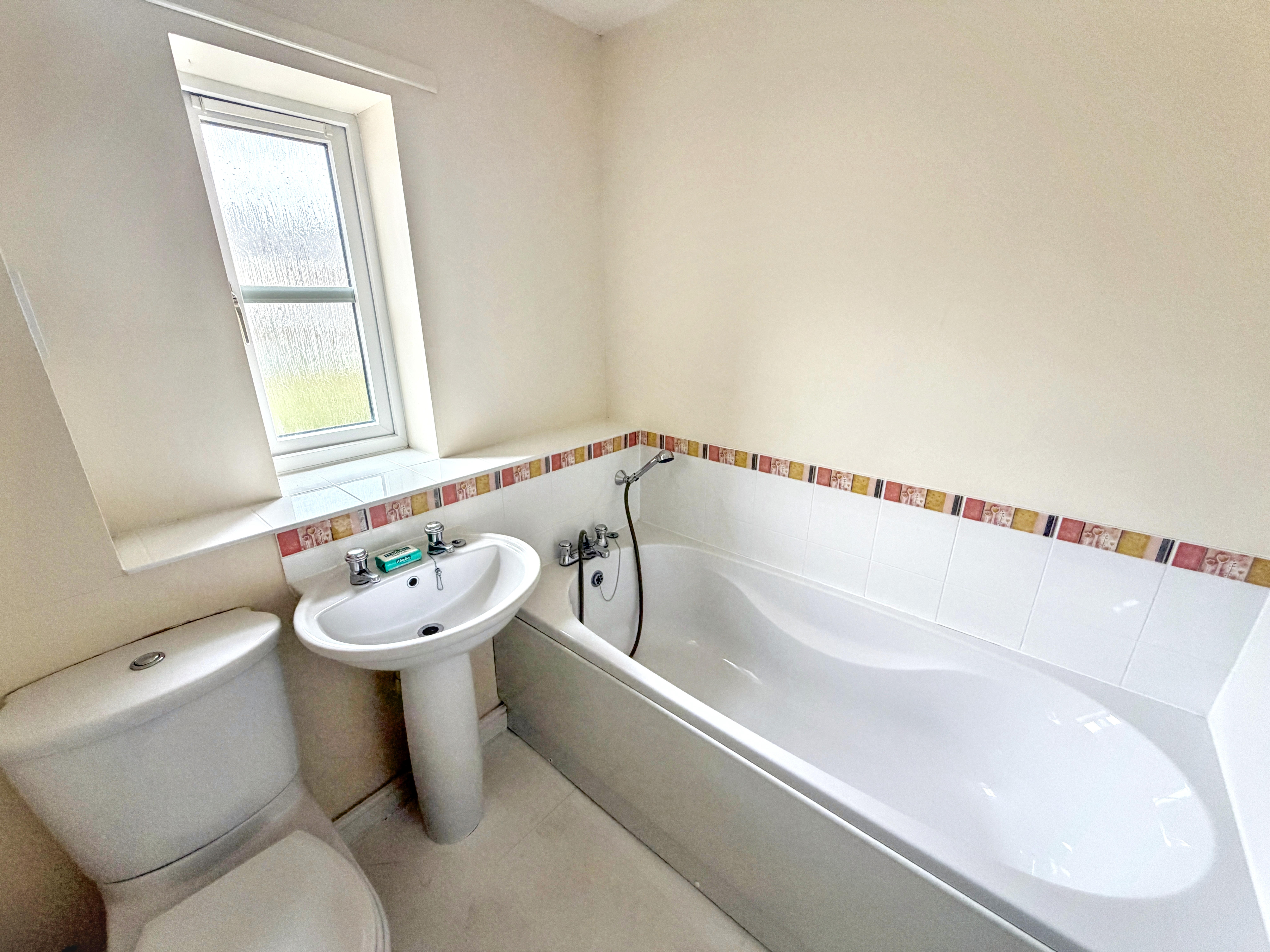 18 - Bathroom