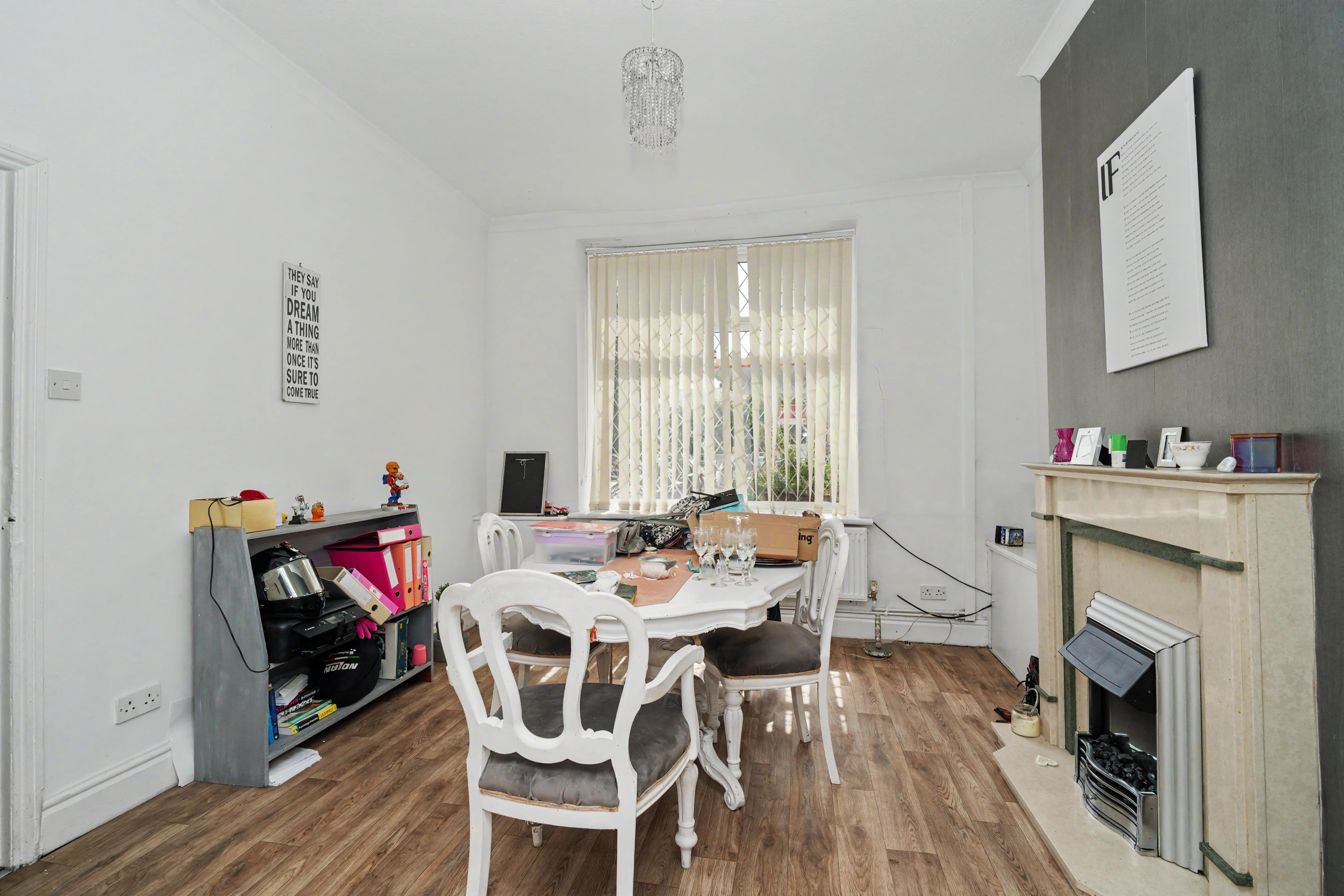 8 - Dining room
