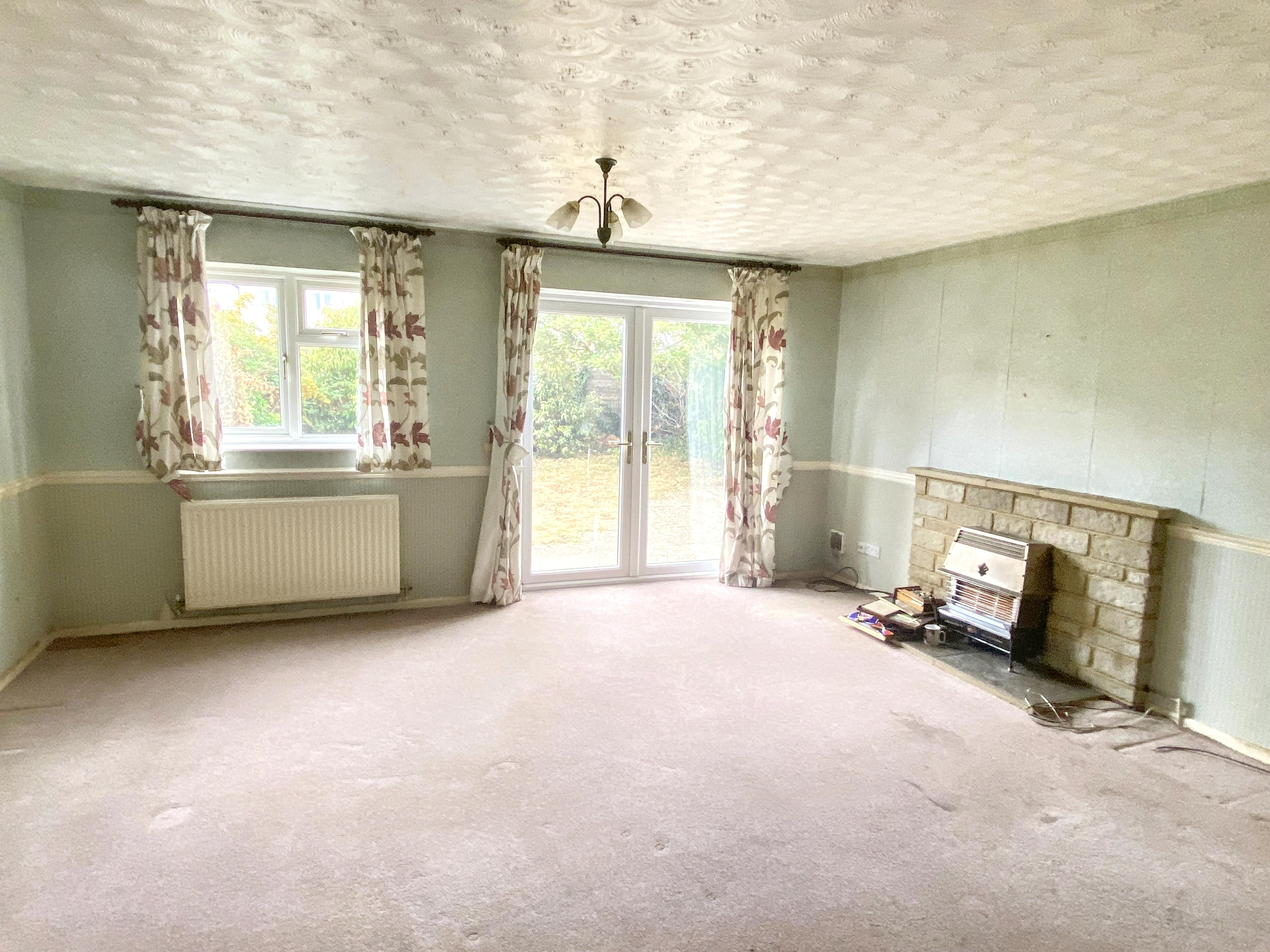 4 - Living room
