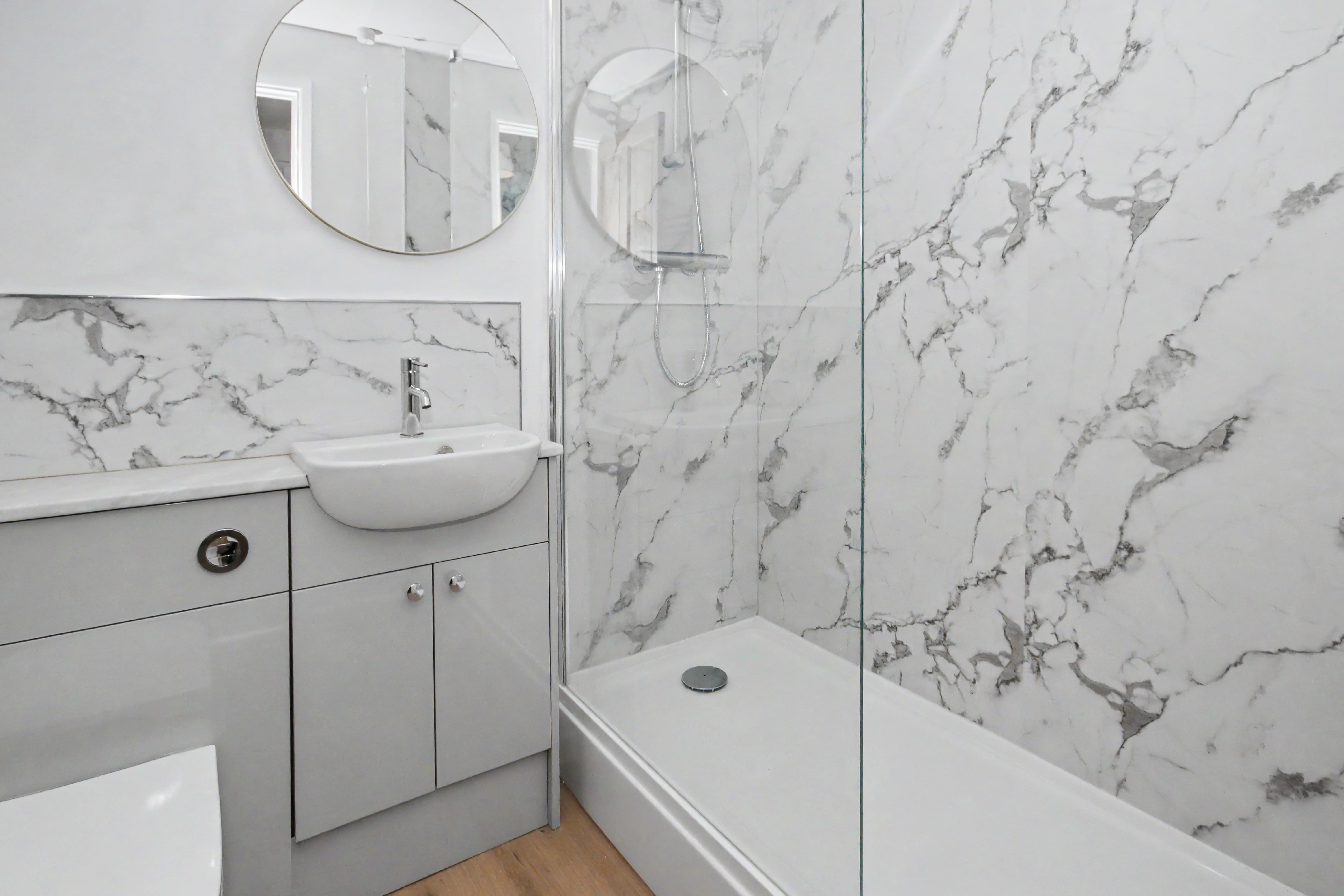 10 - Bathroom
