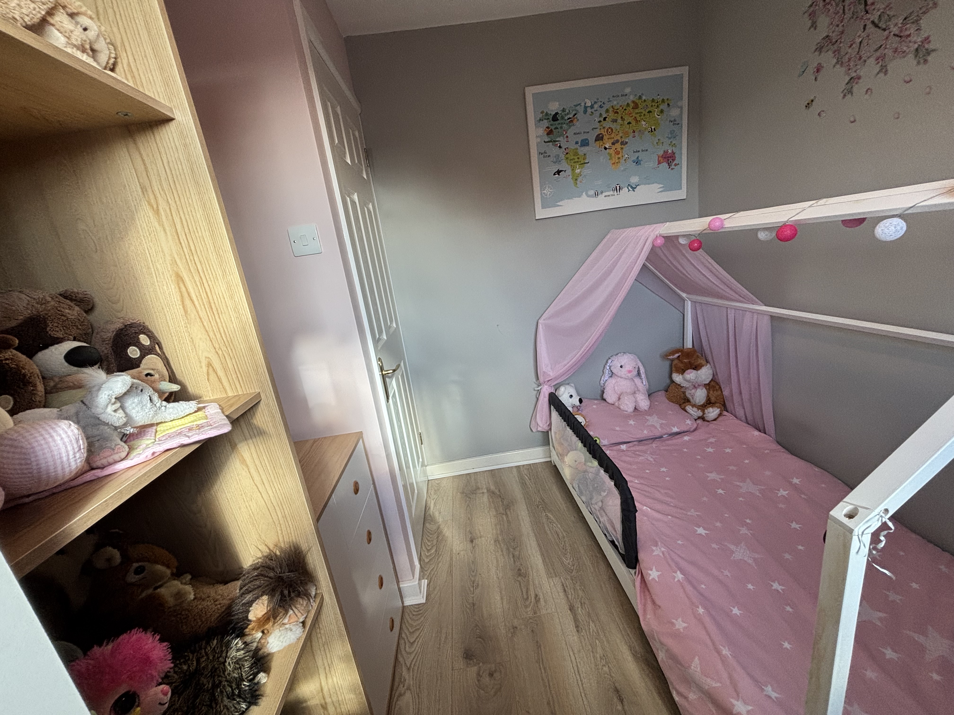 21 - Bedroom 4