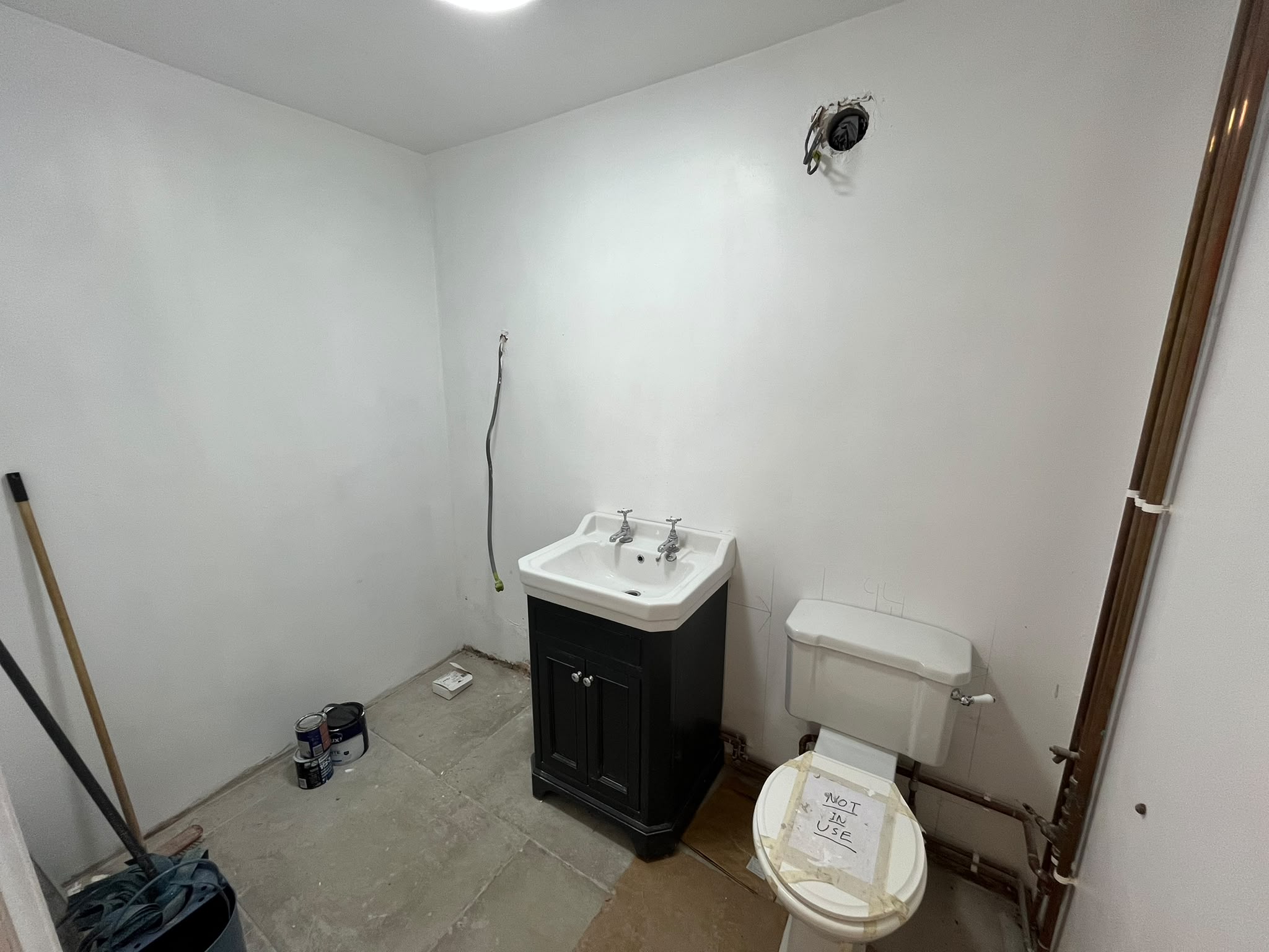 12 - Downstairs WC