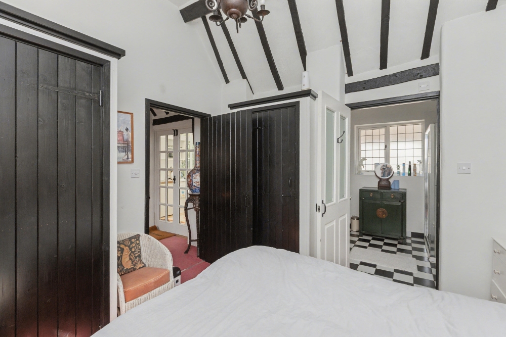 18 - Bedroom 1