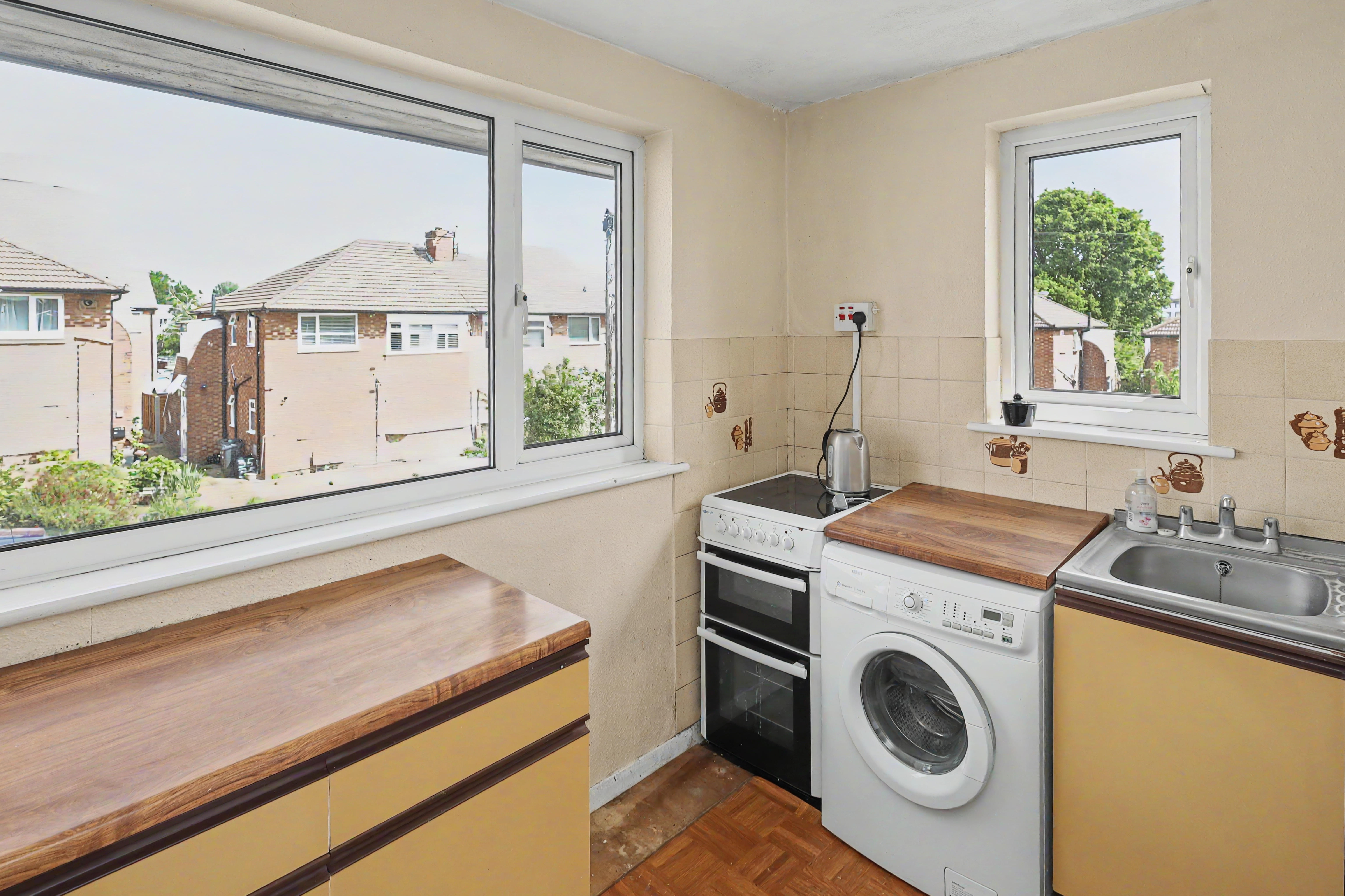 7 - Kitchen