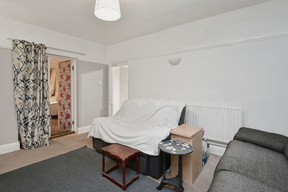 9 - Living room
