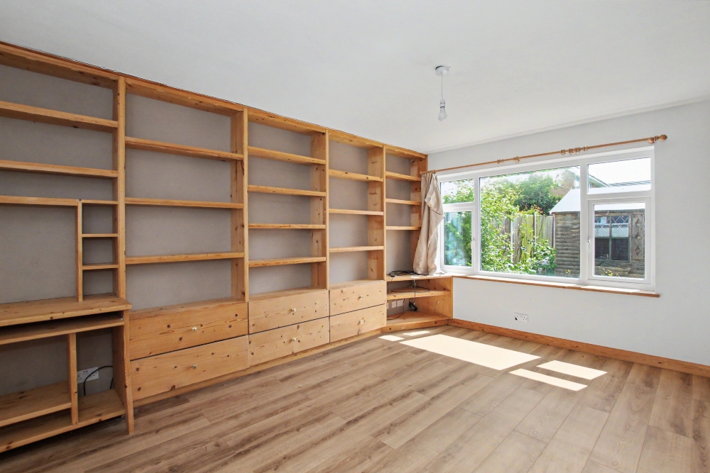 7 - Living room