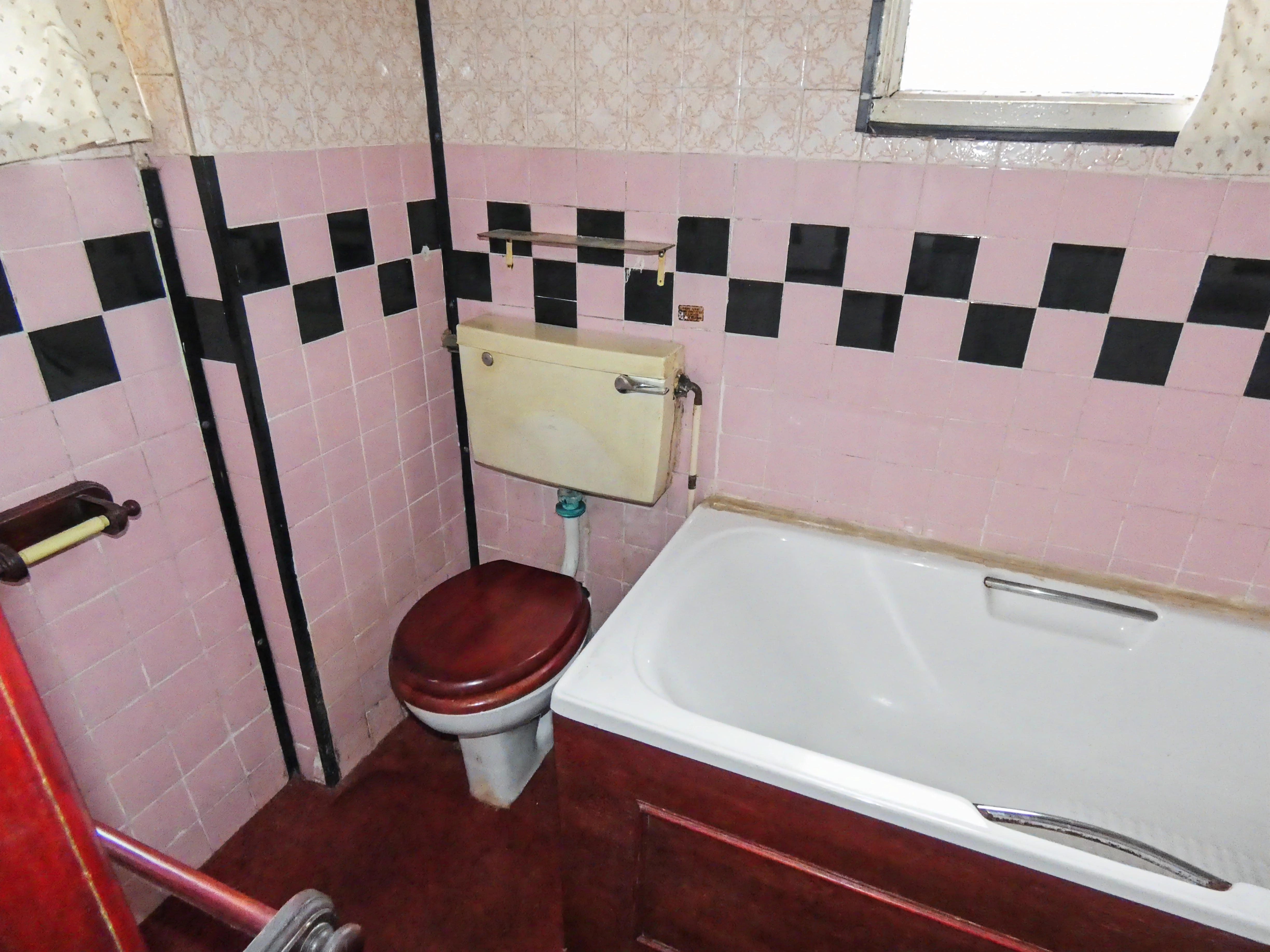 9 Bathroom