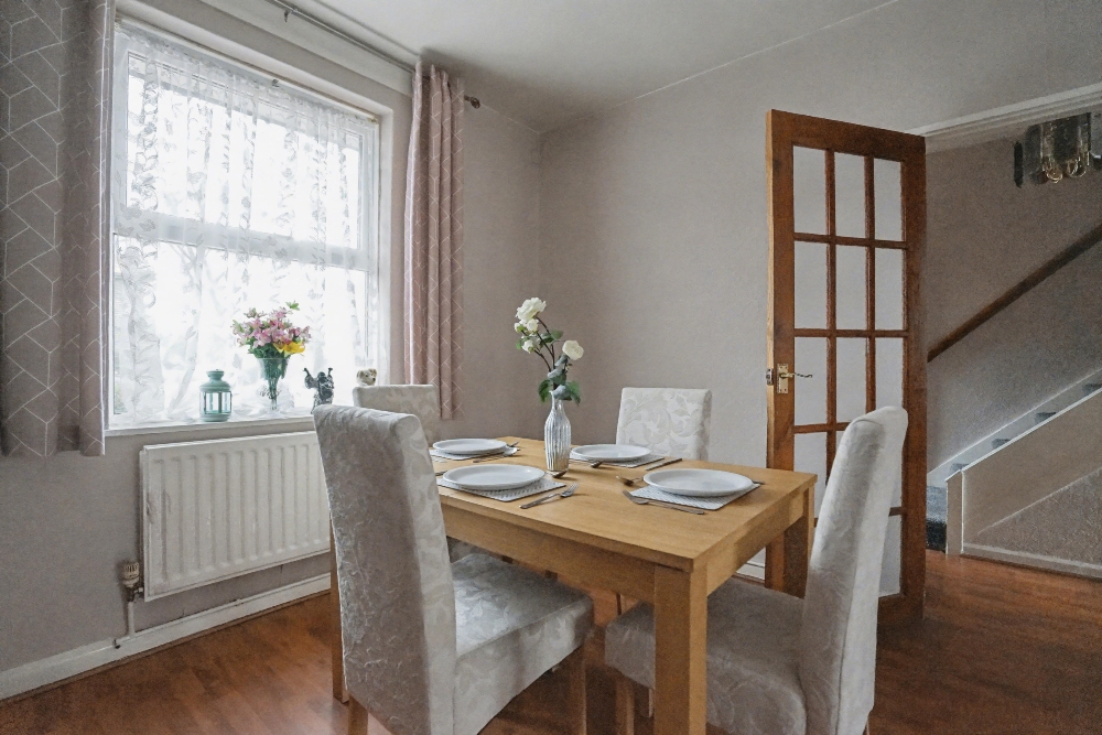 13 - Dining room