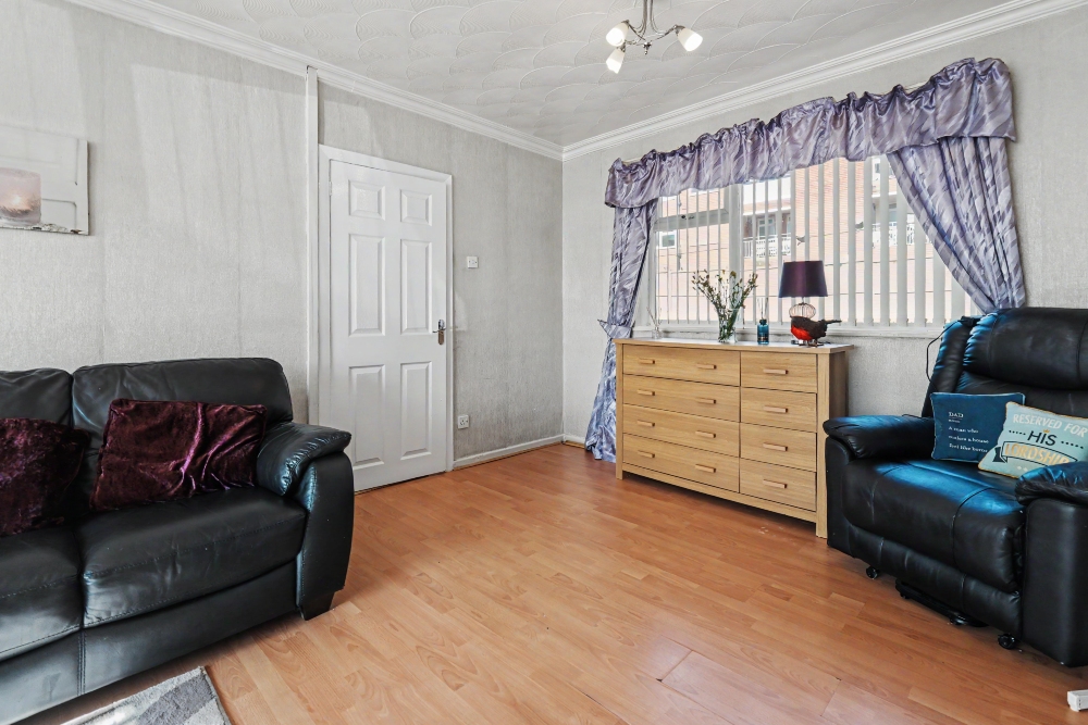 10 - Living room