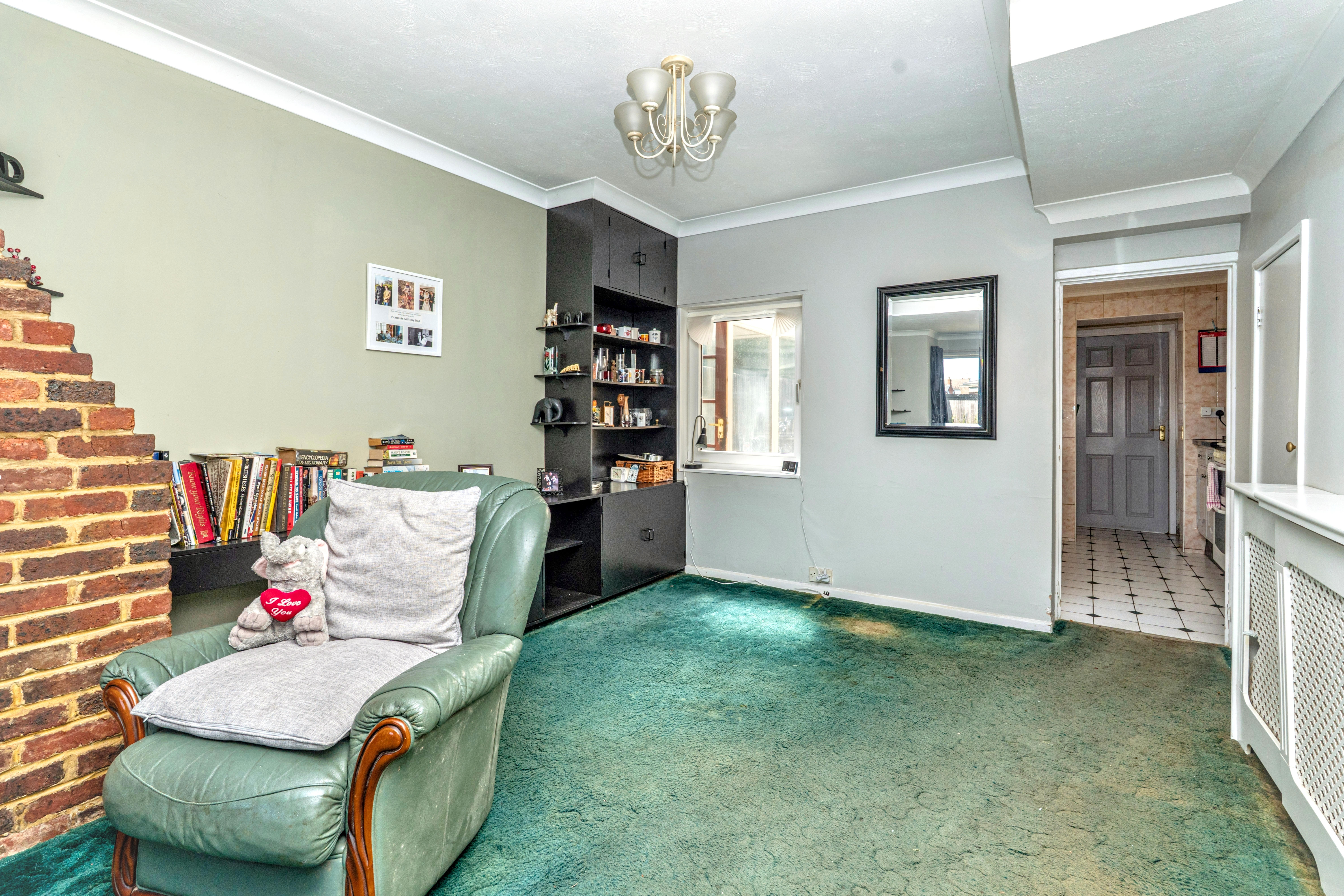 5 - Living room