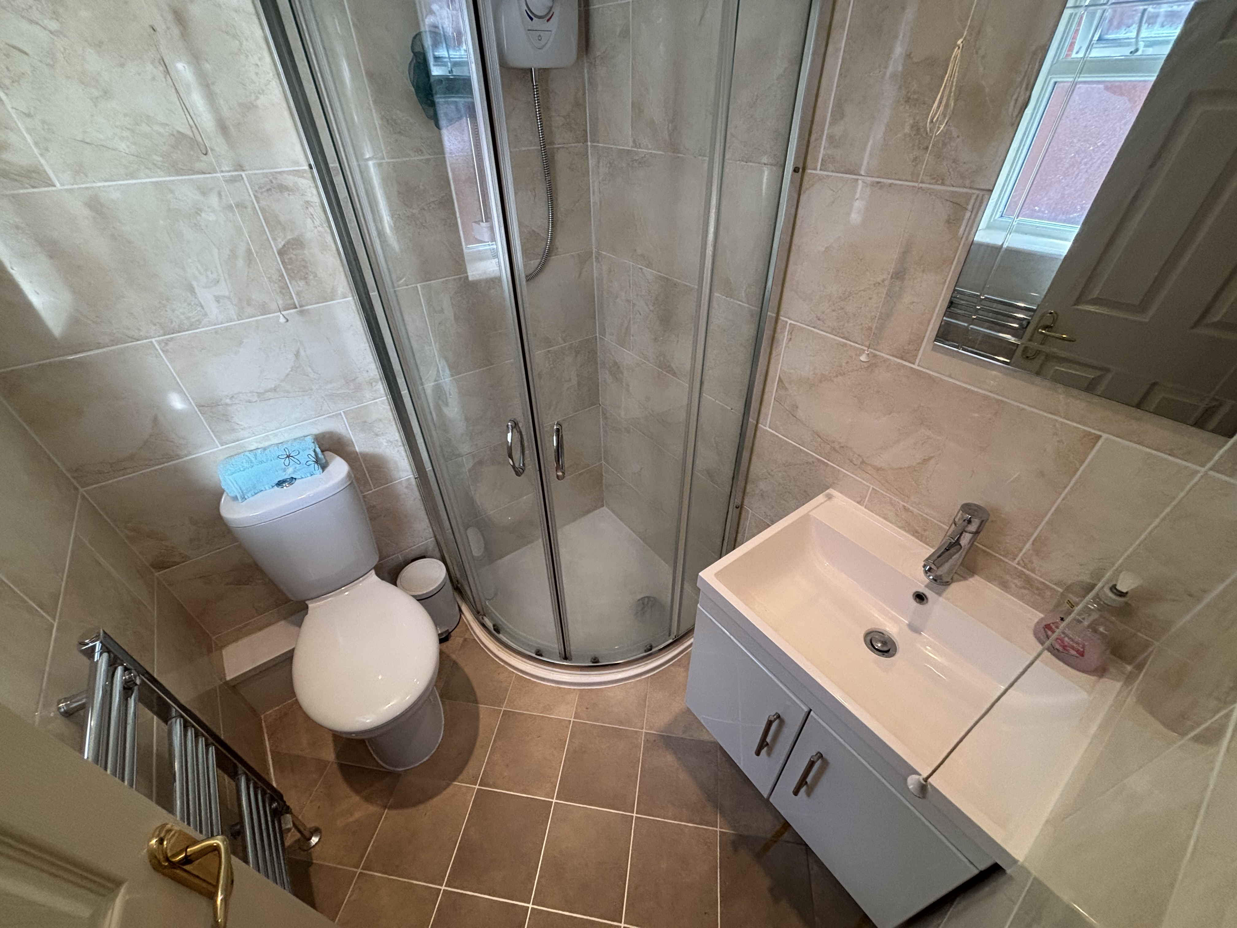 16 Ensuite