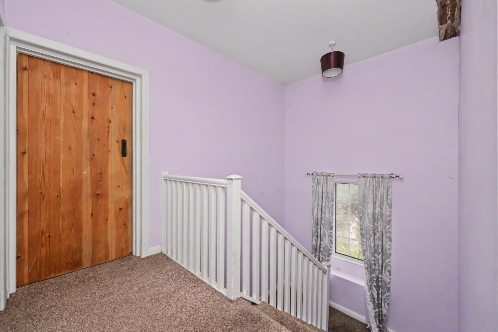 13 - Hallway