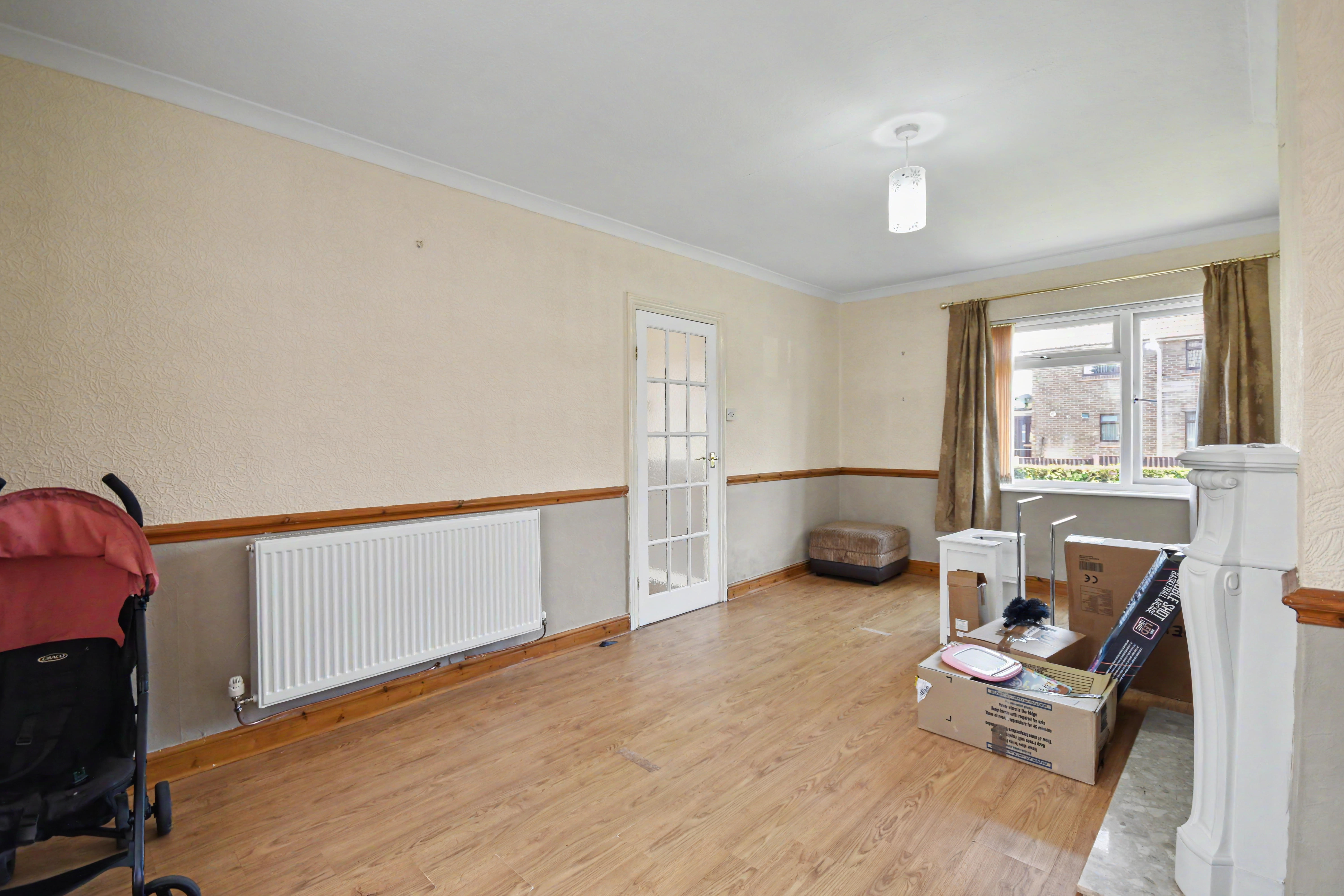 4 - Living room