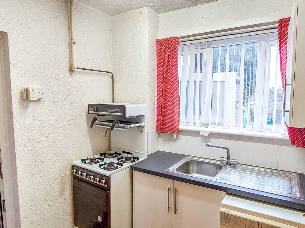 3 - Kitchen