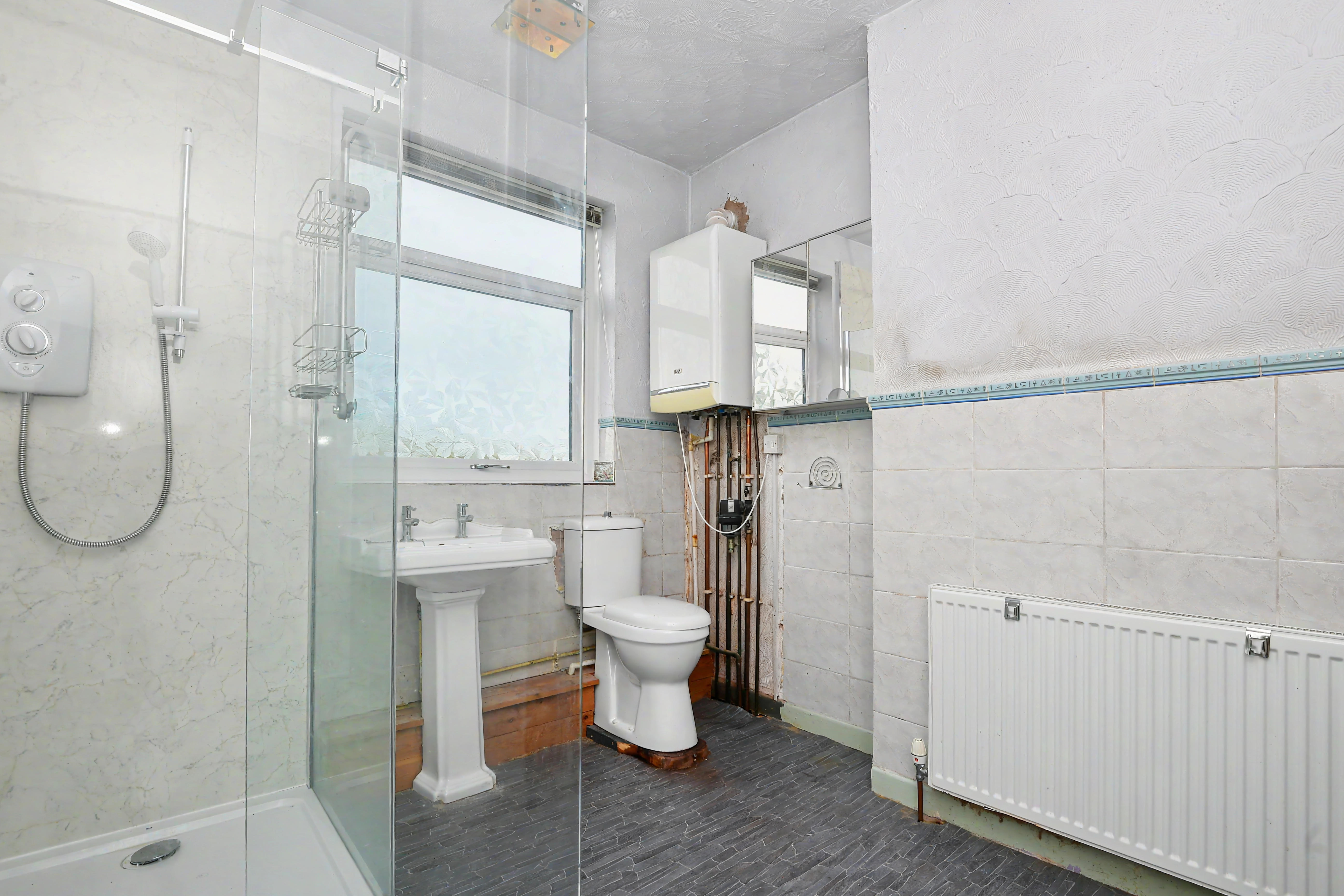 15 Bathroom