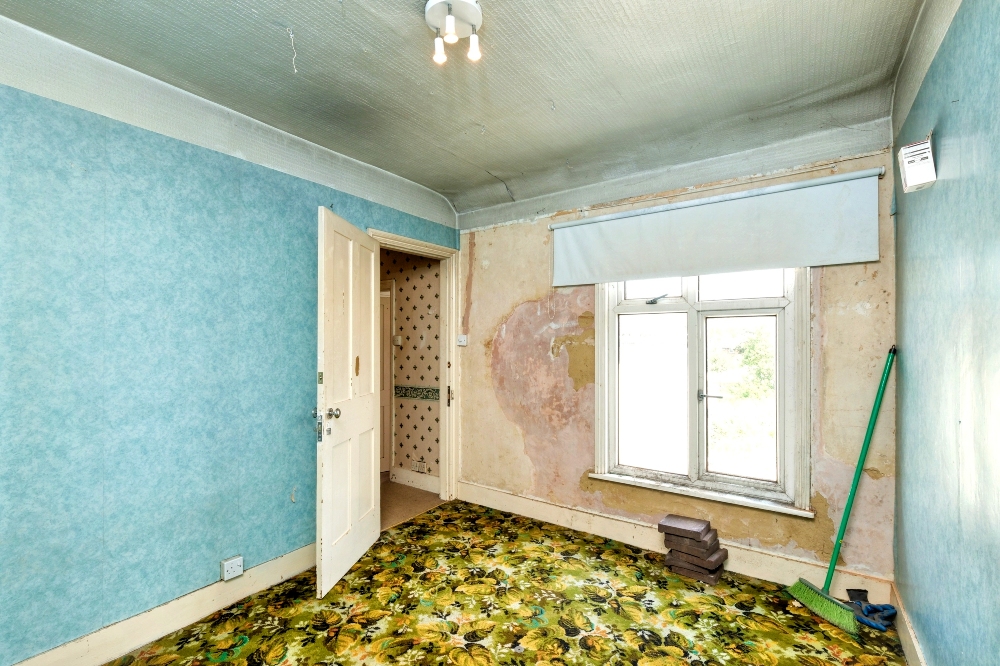 13 - Bedroom 1