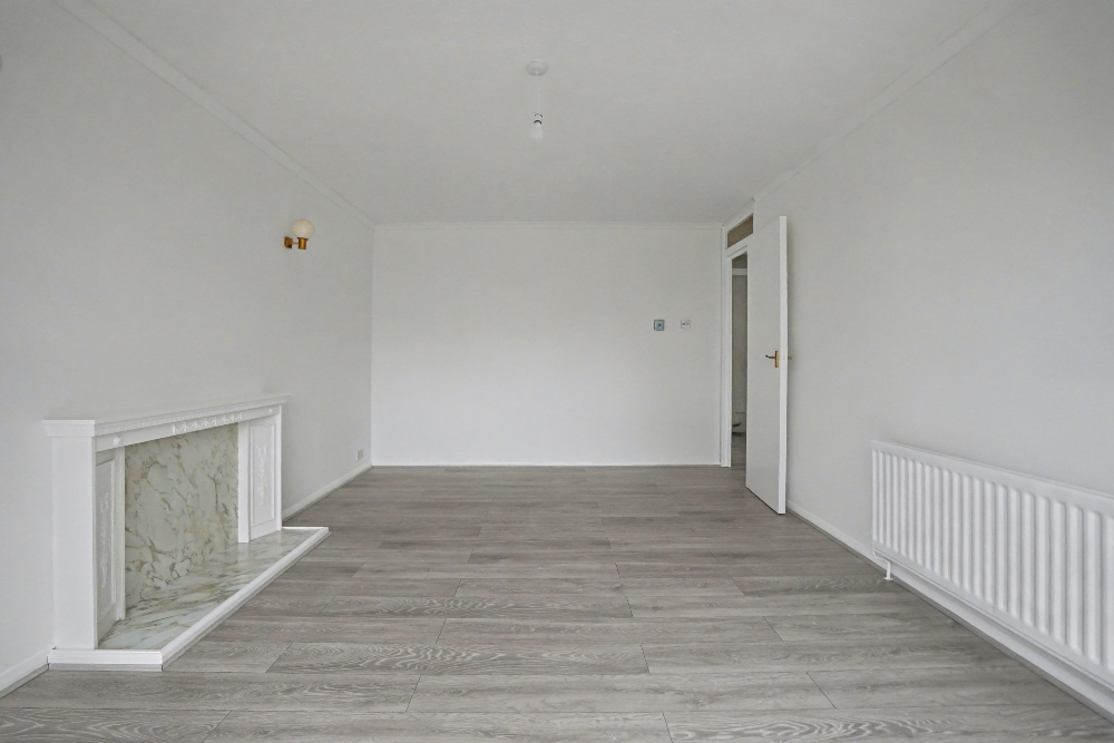 11 - Living room
