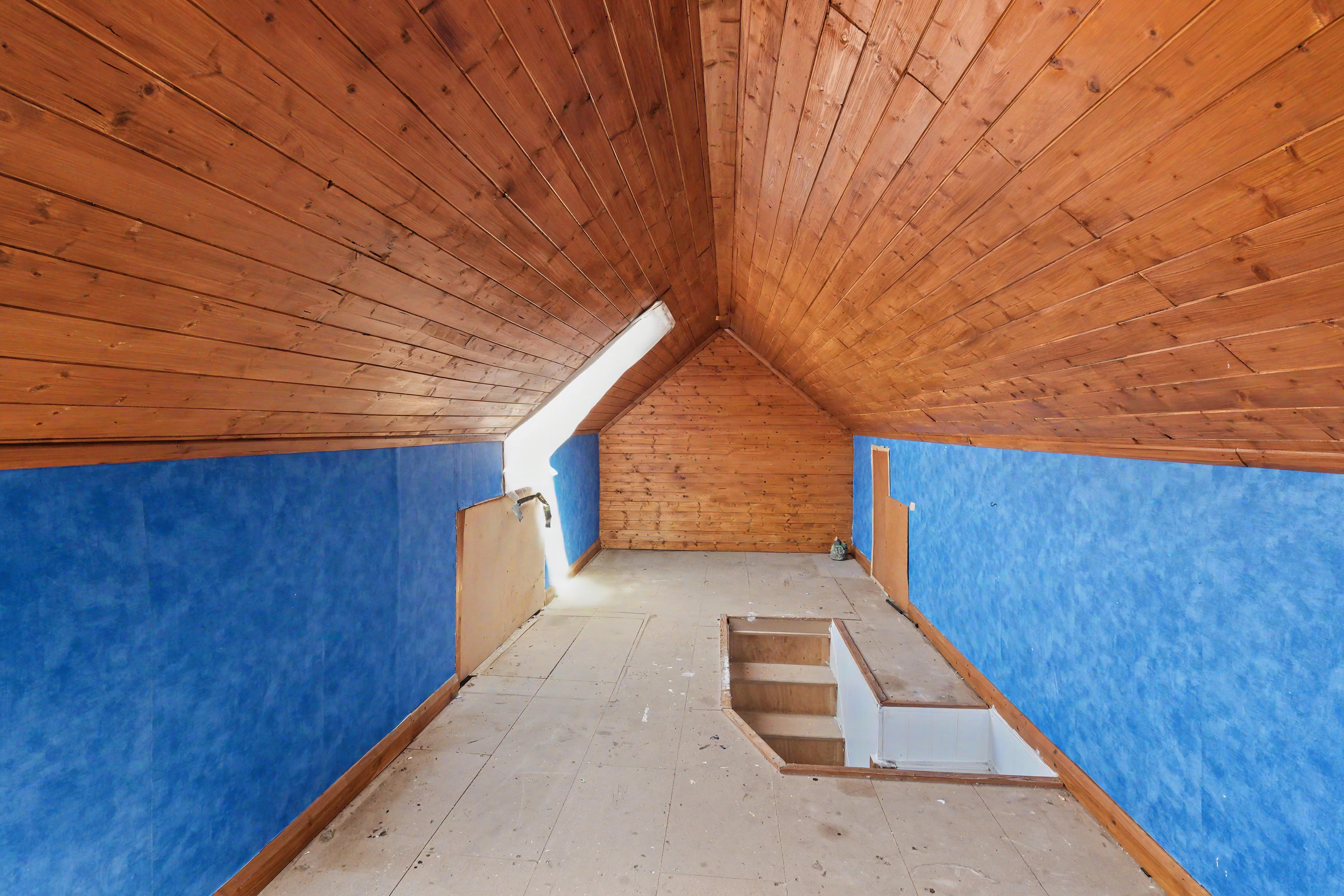16 - Loft