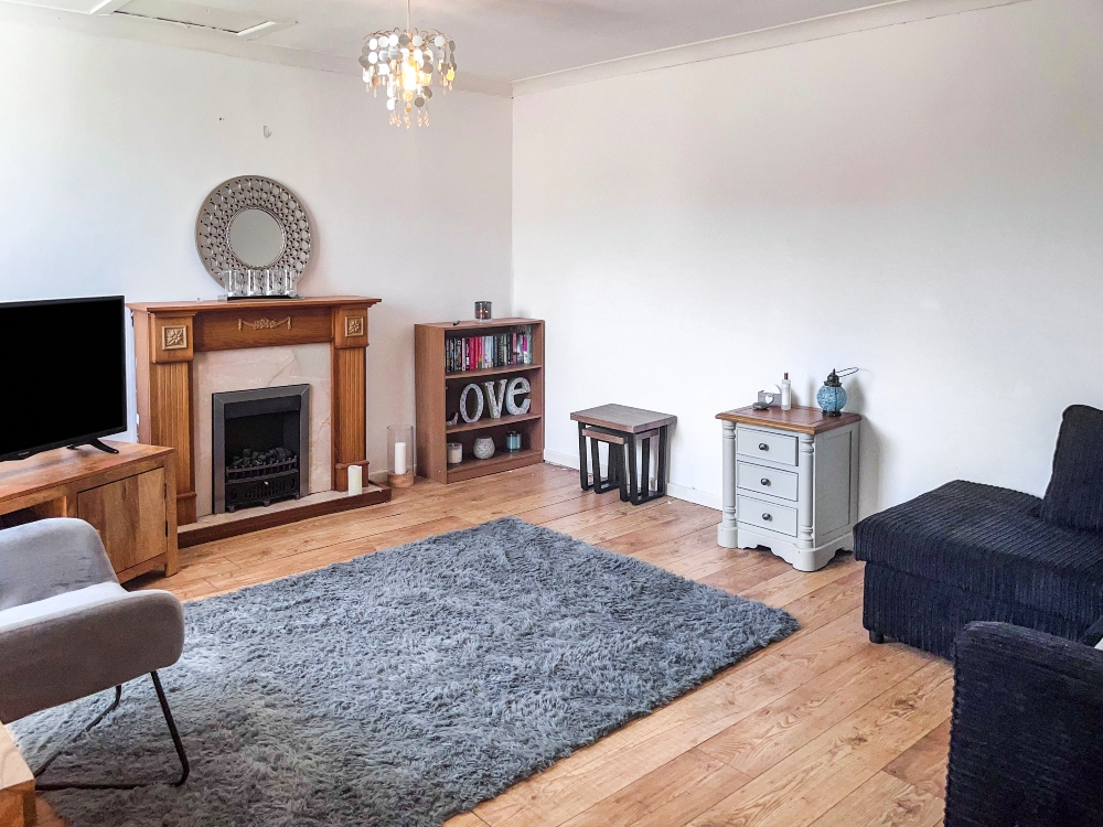 2 - Living room