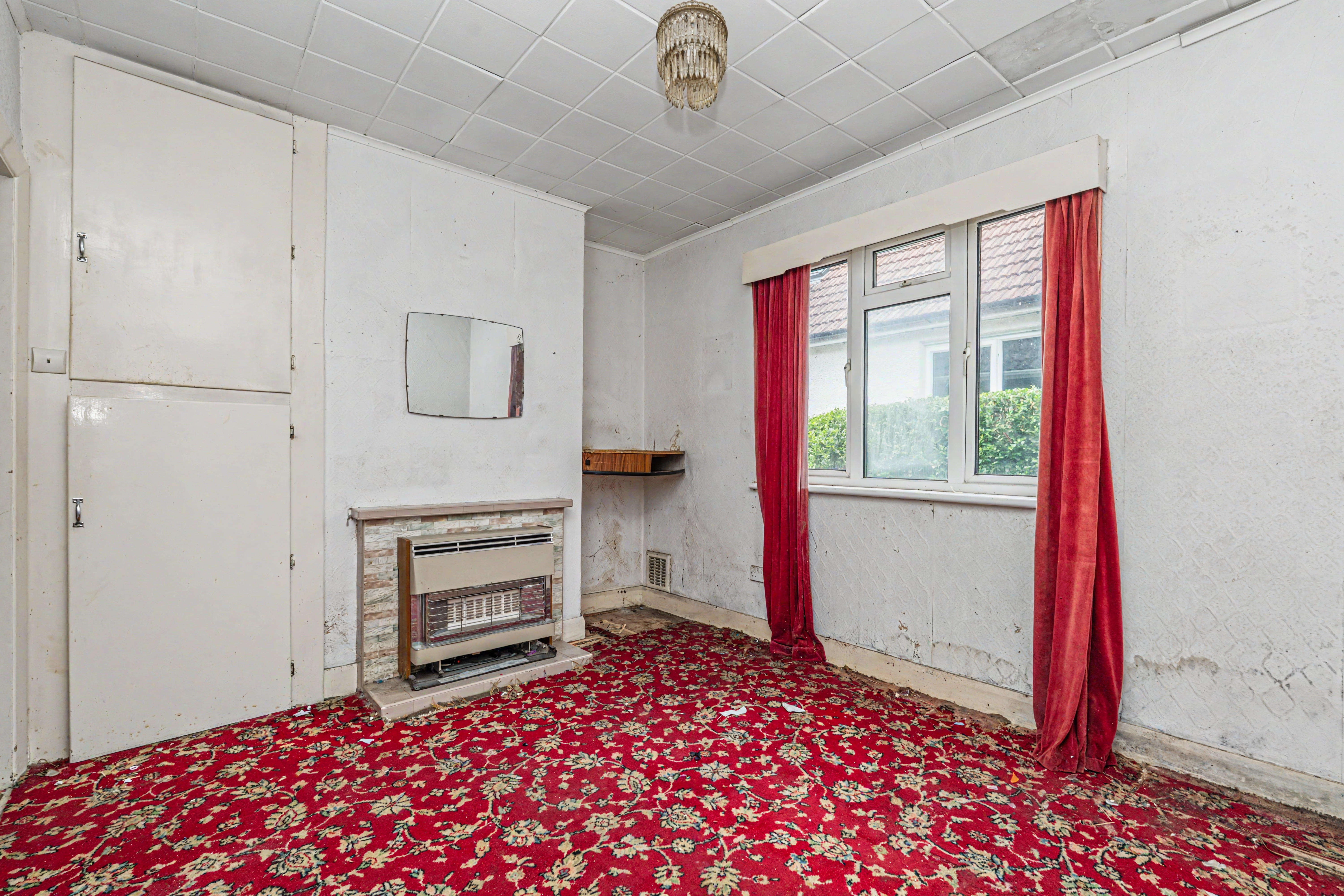 8 - Dining room