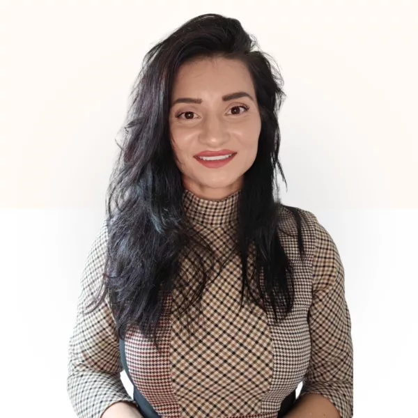 Photo of Elena Nisfoeanu