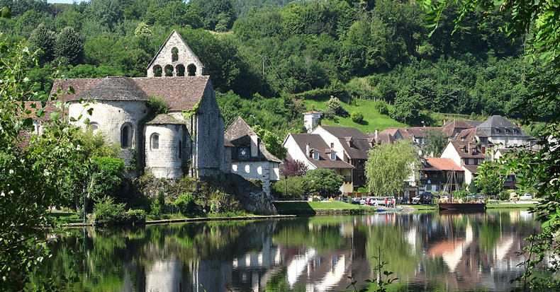 Canoeing the Dordogne