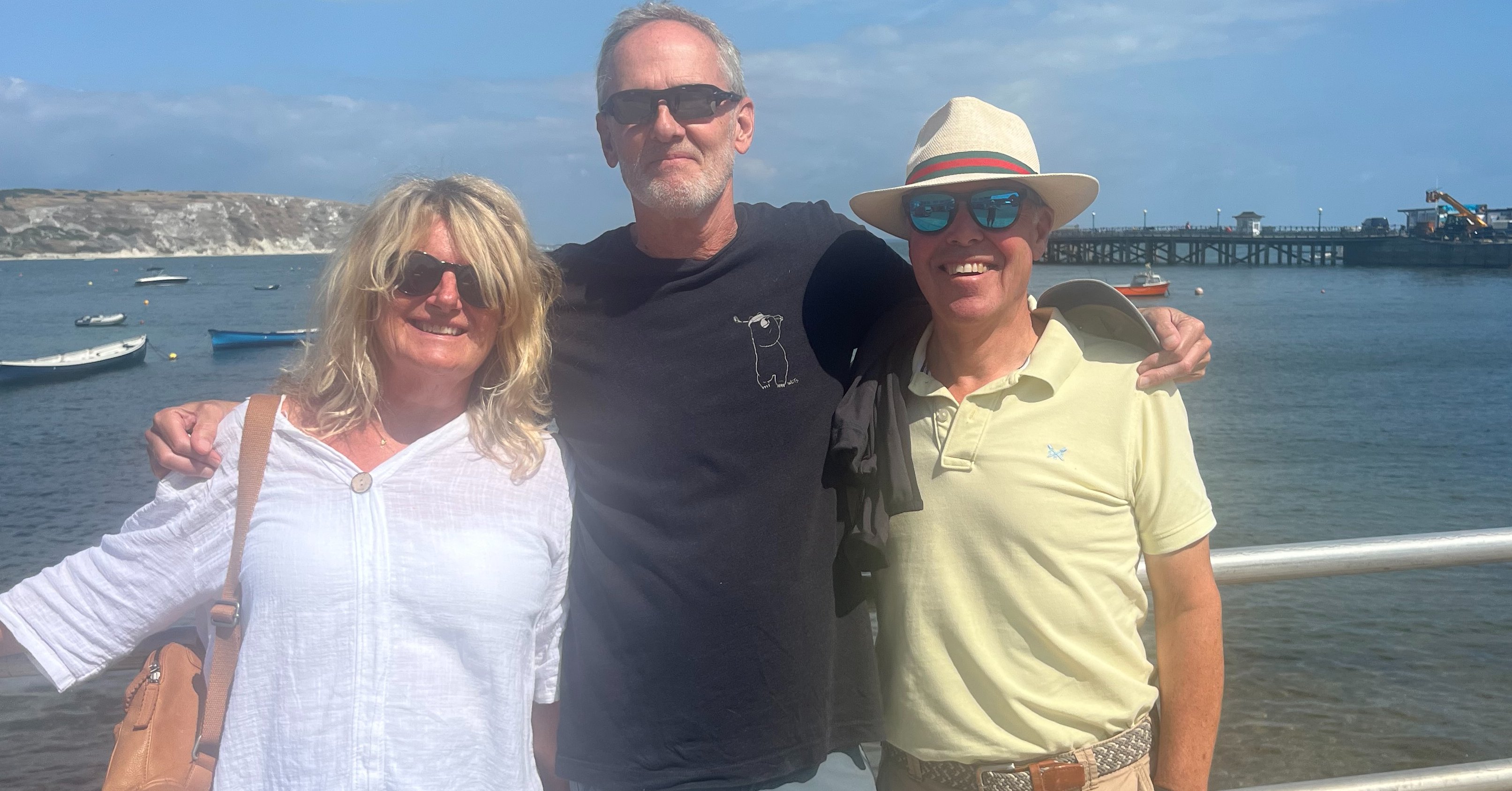 Swanage Sea Rowing Club supports Pink Champagne