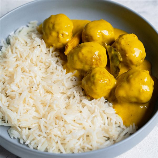 Albóndigas al curry-detalle