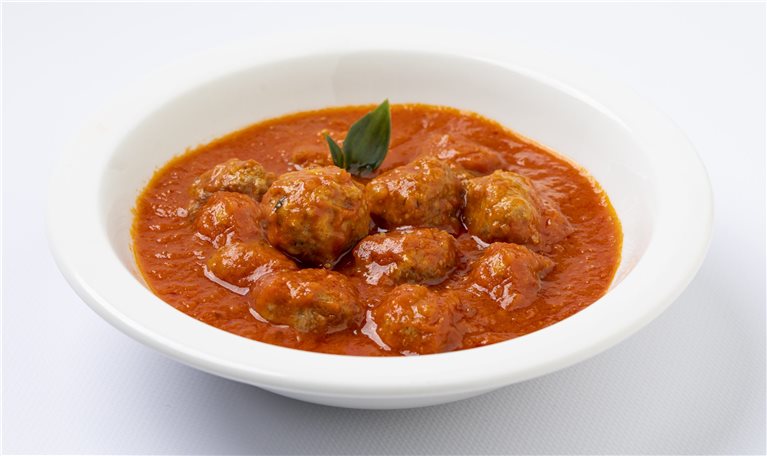 ALBÓNDIGAS CASERAS EN SALSA ROJA