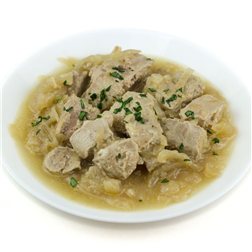 Atún encebollado