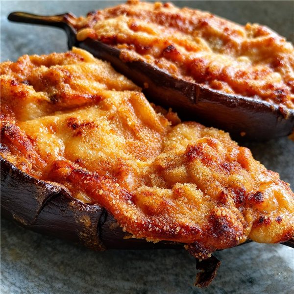 Berenjenas rellenas de pollo de corral al mole poblano-detalle