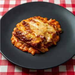 Canelones de atún con bechamel de gambas al ajillo