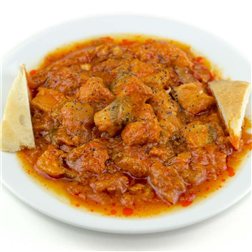 Cazón con tomate casero