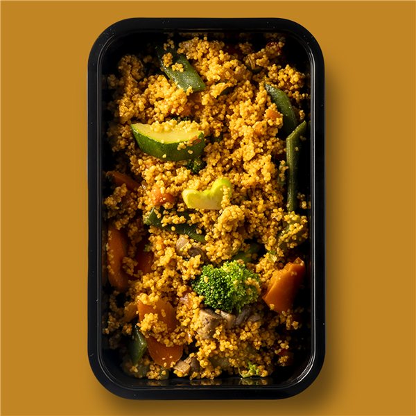 Cous cous con verduras de temporada salteadas-lateral
