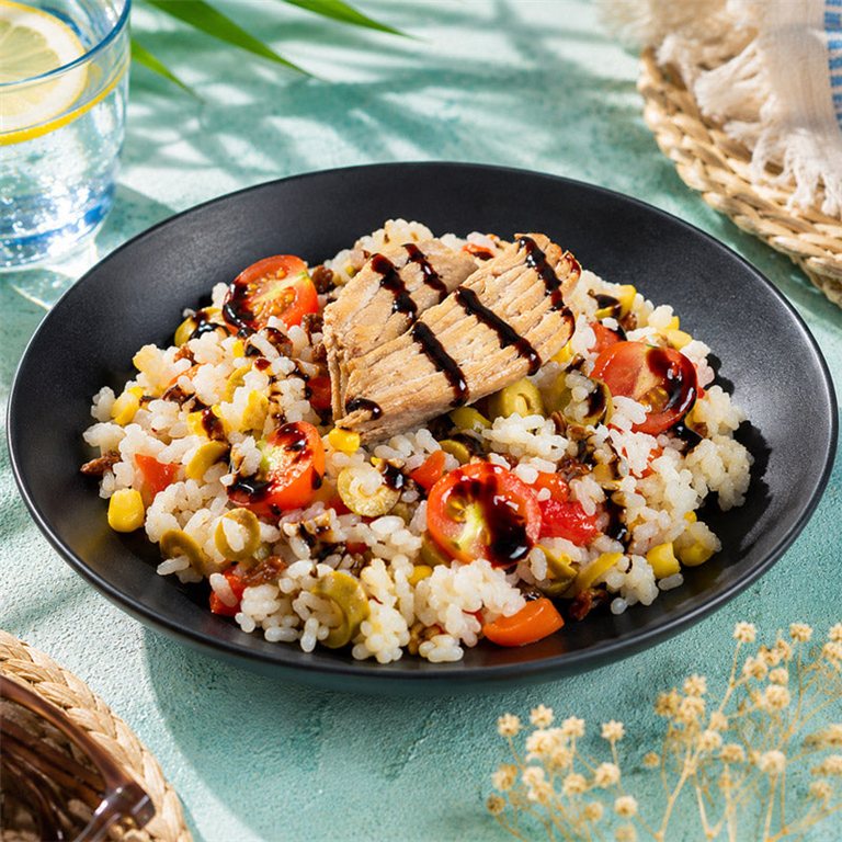 Ensalada de arroz y ventresca