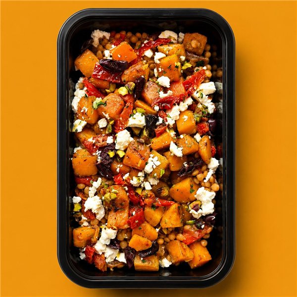Ensalada de calabaza asada, lentejas, queso feta, asadillo, tomate seco y pistachos-lateral