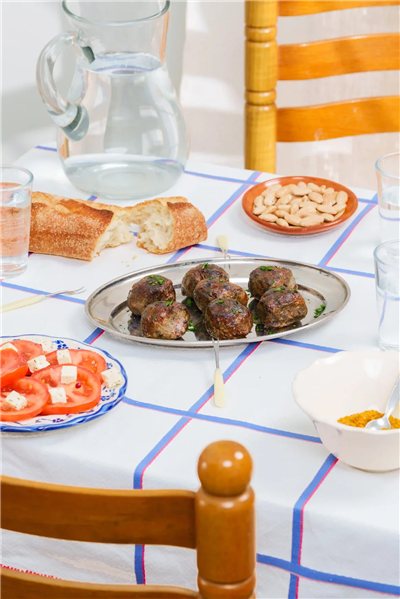 Figatells Carns Fuster-trasera