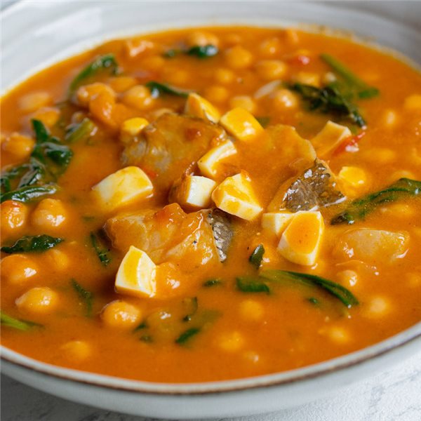 Garbanzos con bacalao y espinacas-lateral