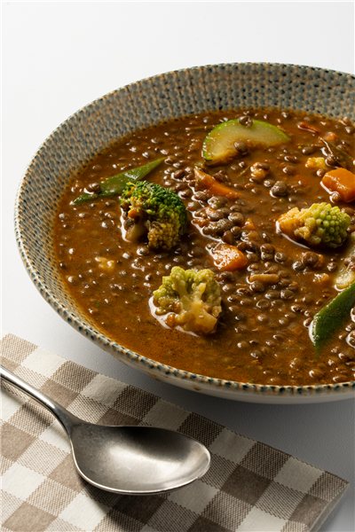 Lentejas verdinas de Puy con verduras eco de temporada-detalle