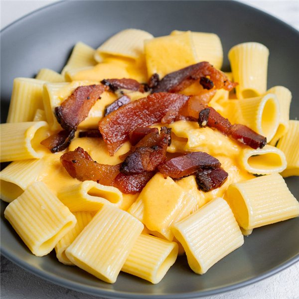 Mac & Cheese con guanciale-detalle