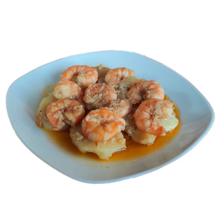 Patatas con langostinos