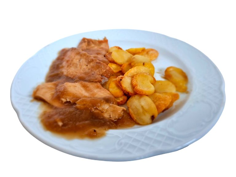 Pechuga de Pollo en Salsa con Patatas