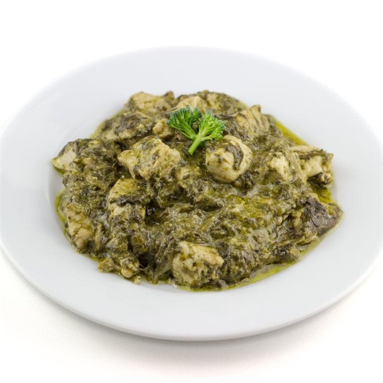 Pollo al pesto con nata