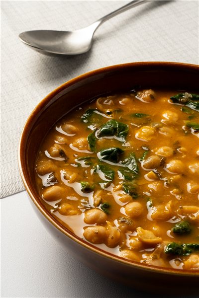 Potaje de garbanzos con acelgas y espinacas-detalle