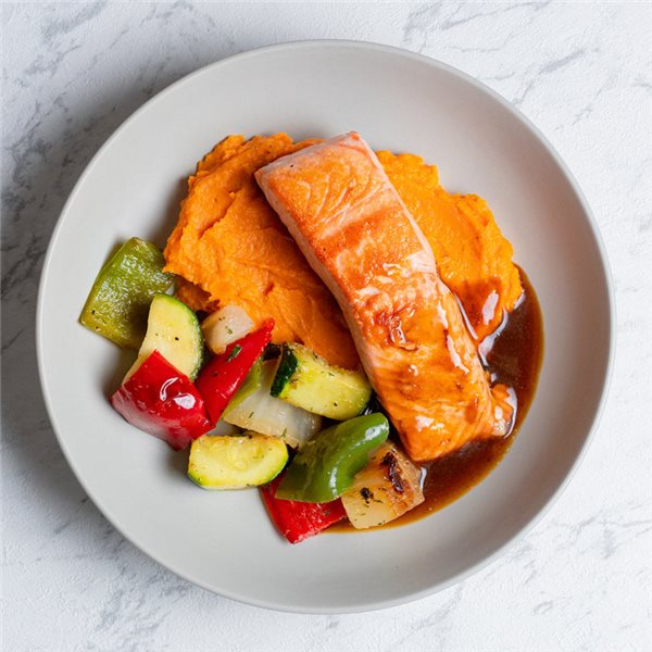 Salmón con salsa teriyaki-lateral